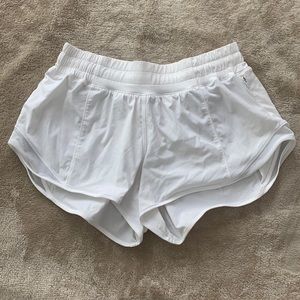 White lululemon Hotty Hot 2.5” shorts